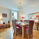 Salvin House