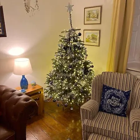 Holiday home Salvin House